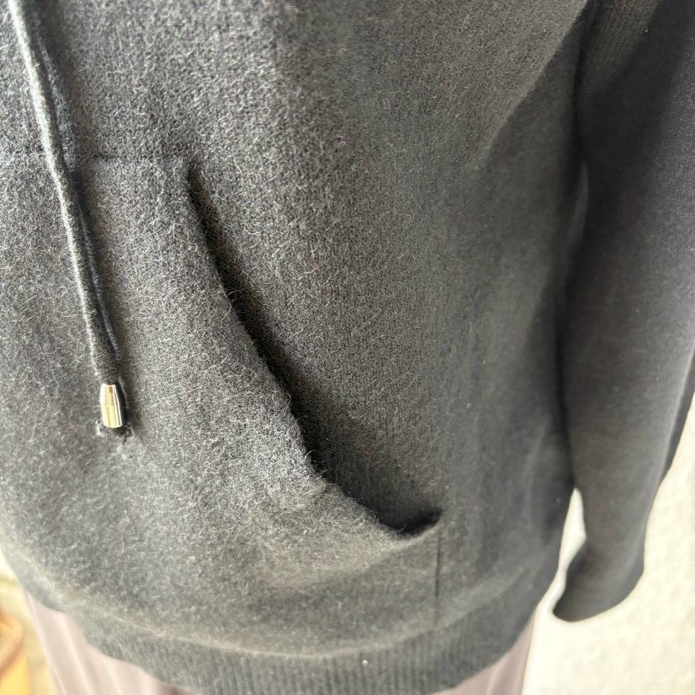S. Christina Black Cashmere Hoodie - Brand New - L/XL - Picture 5 of 7